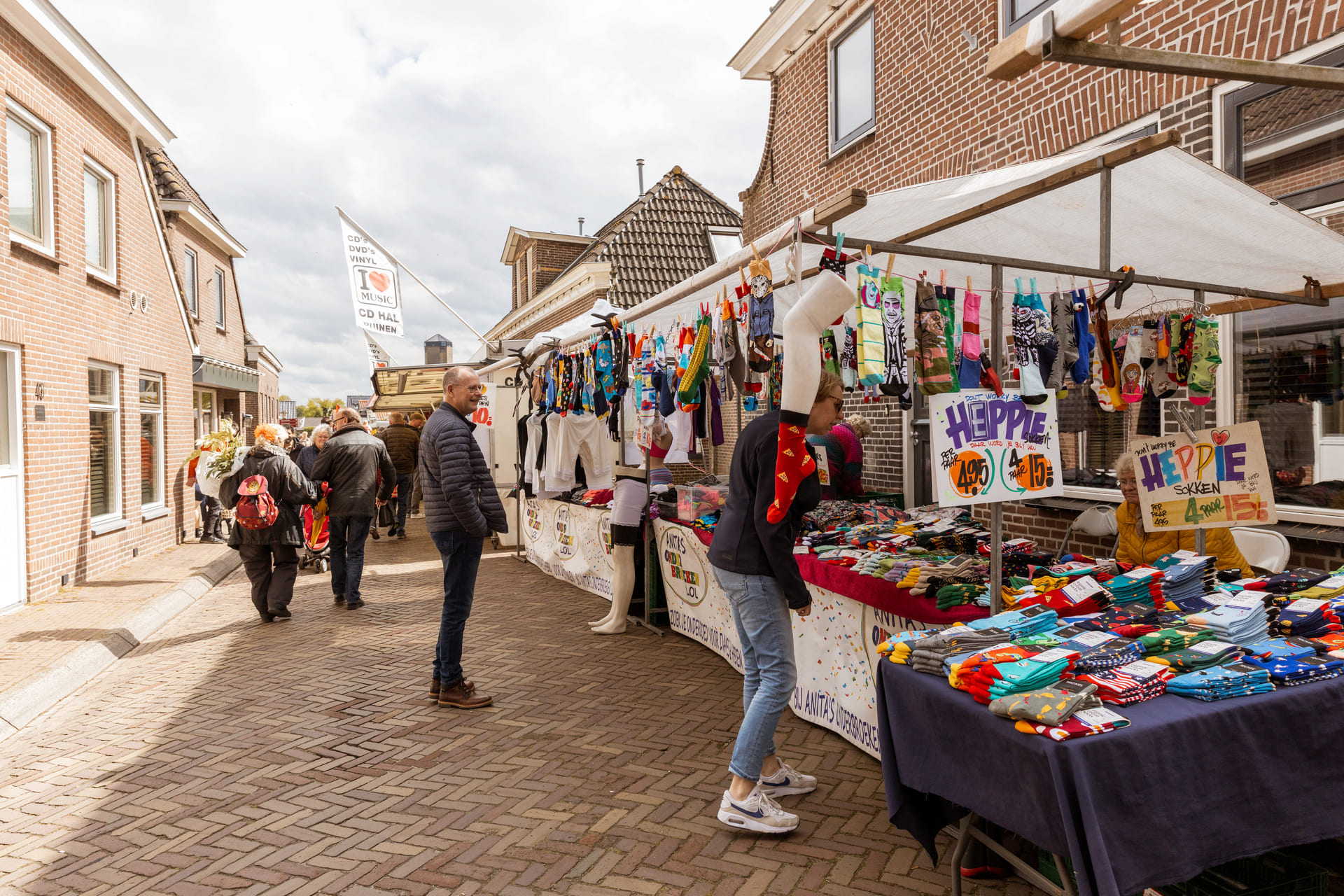 Sfeerbeeld Kloostermarkt Tassenverkoop